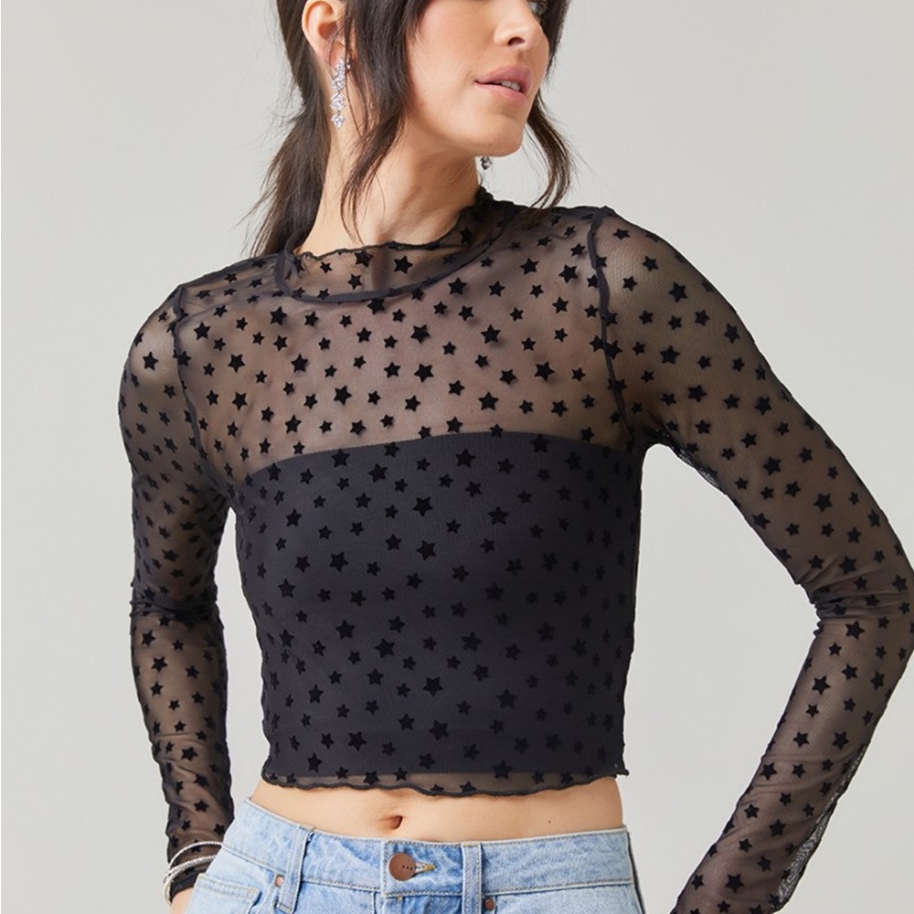 Francesca’s Jessi Velvet Long Sleeve Top Size S